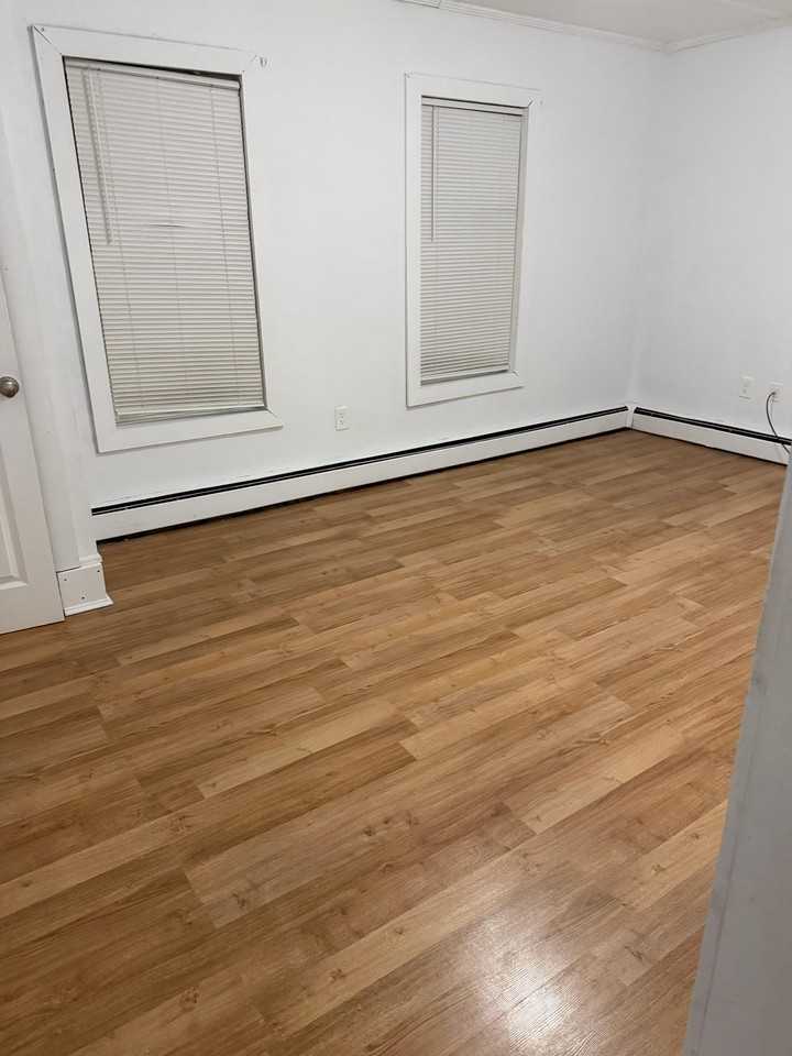 26 Gates Street #2FL - Photo 2 of 6