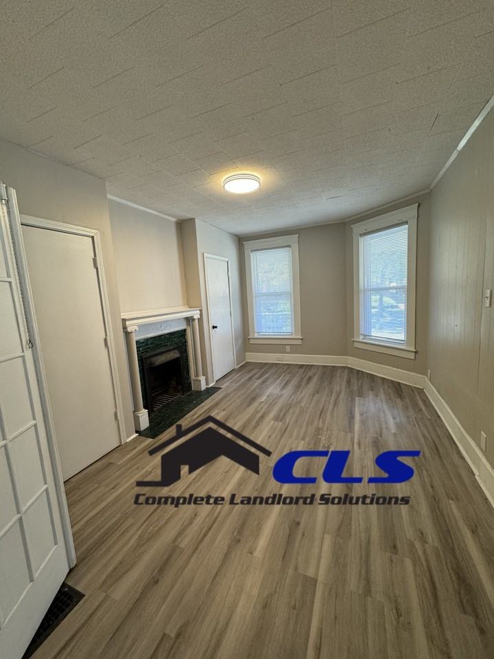 700 S 8th St #1 - Photo 5 of 9