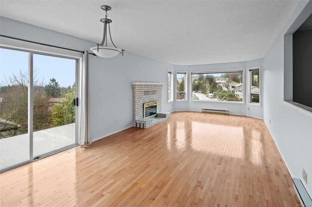 628 Cairndale Road - Photo 2 of 19