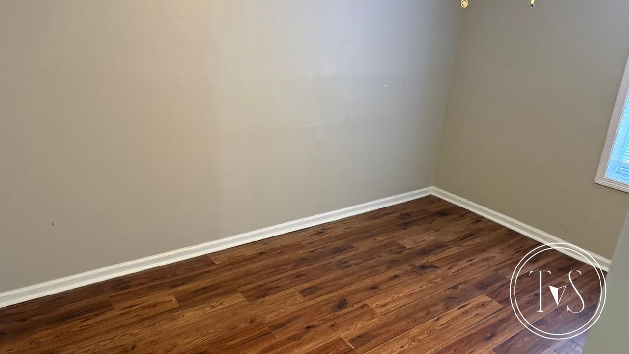 1113 Cornwall St - Photo 5 of 13