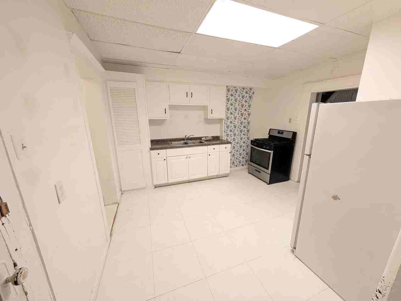 551 Rutter Ave #551 - Photo 2 of 19