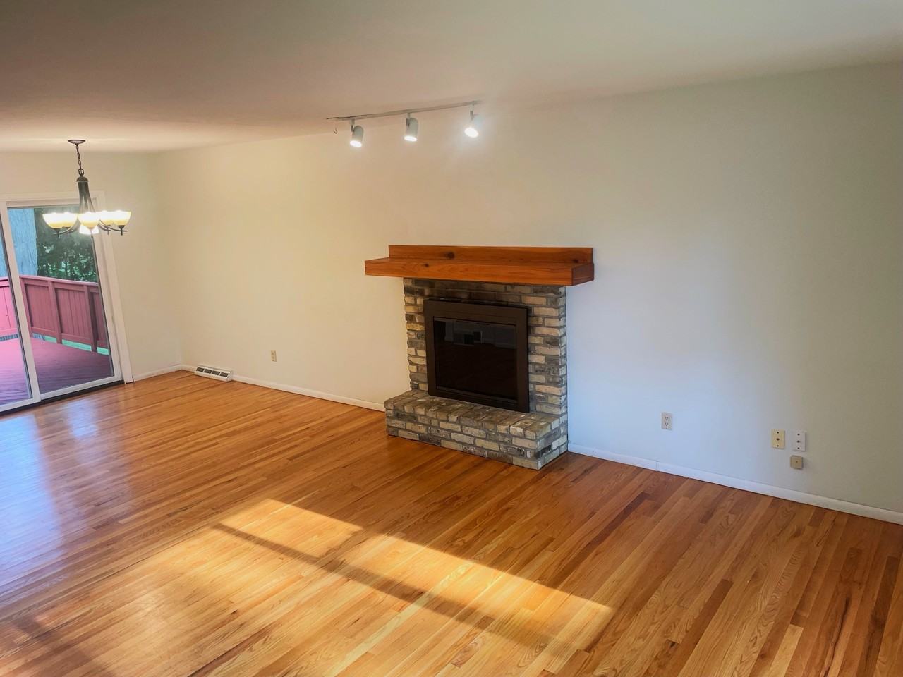 1522 Cameron Dr #1 - Photo 6 of 29