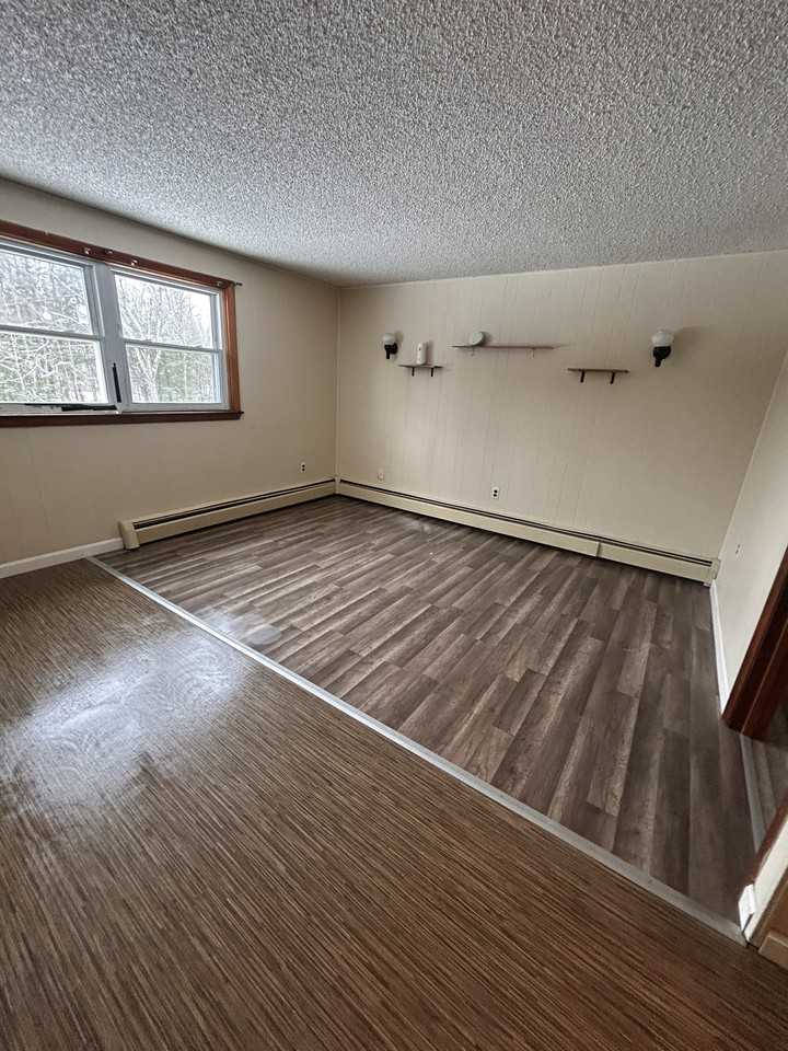 12 Roderick Road #G - Photo 2 of 4