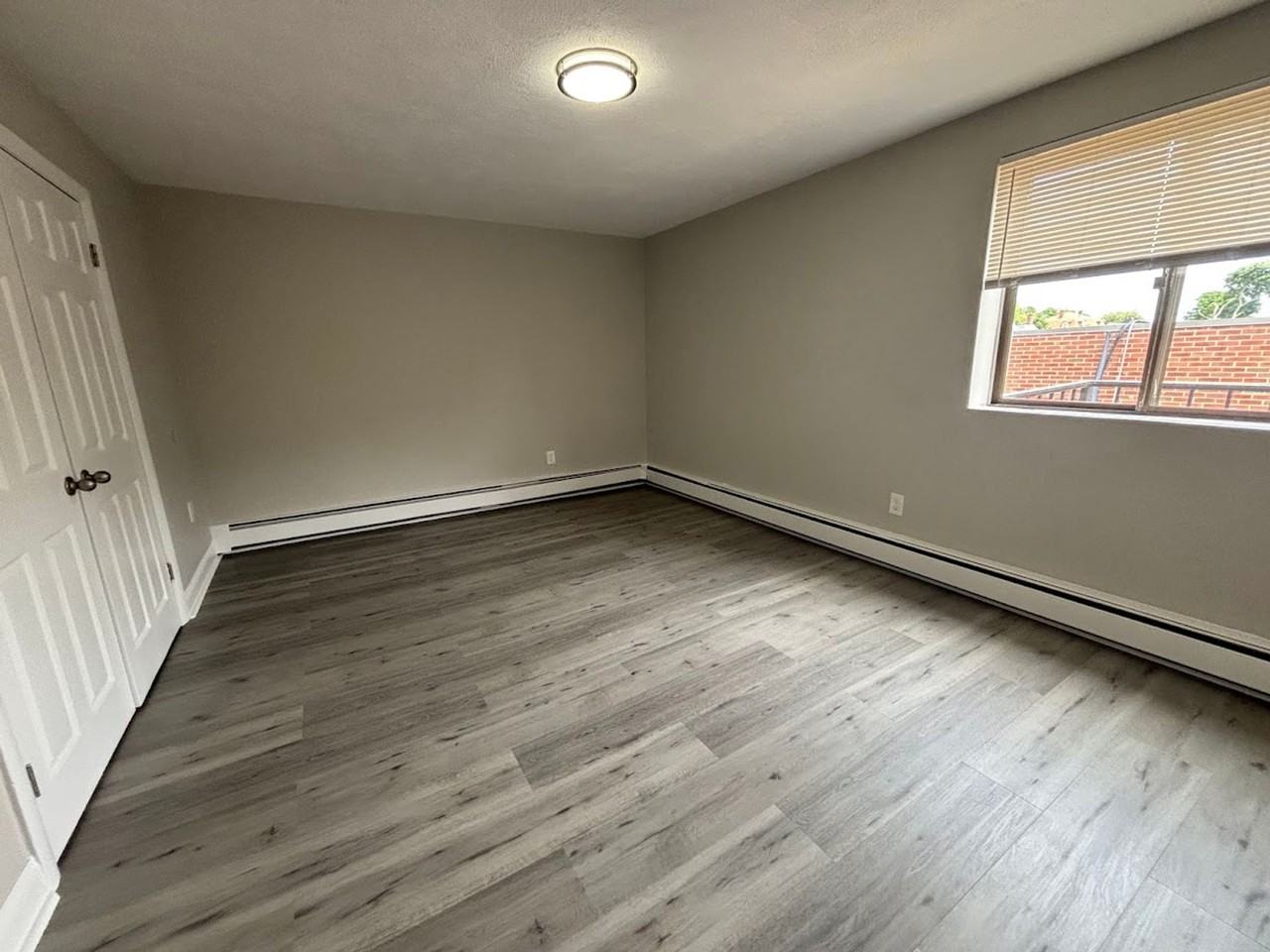 Spacious 2 - Photo 4 of 14