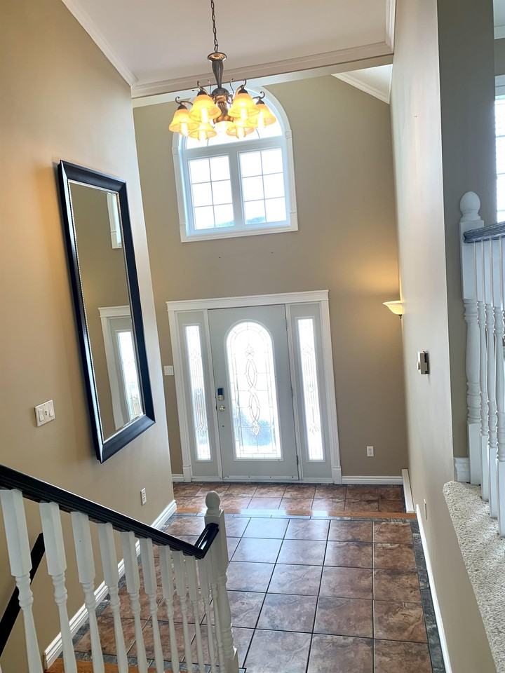 7 Teakwood Drive #1 - Photo 2 of 21