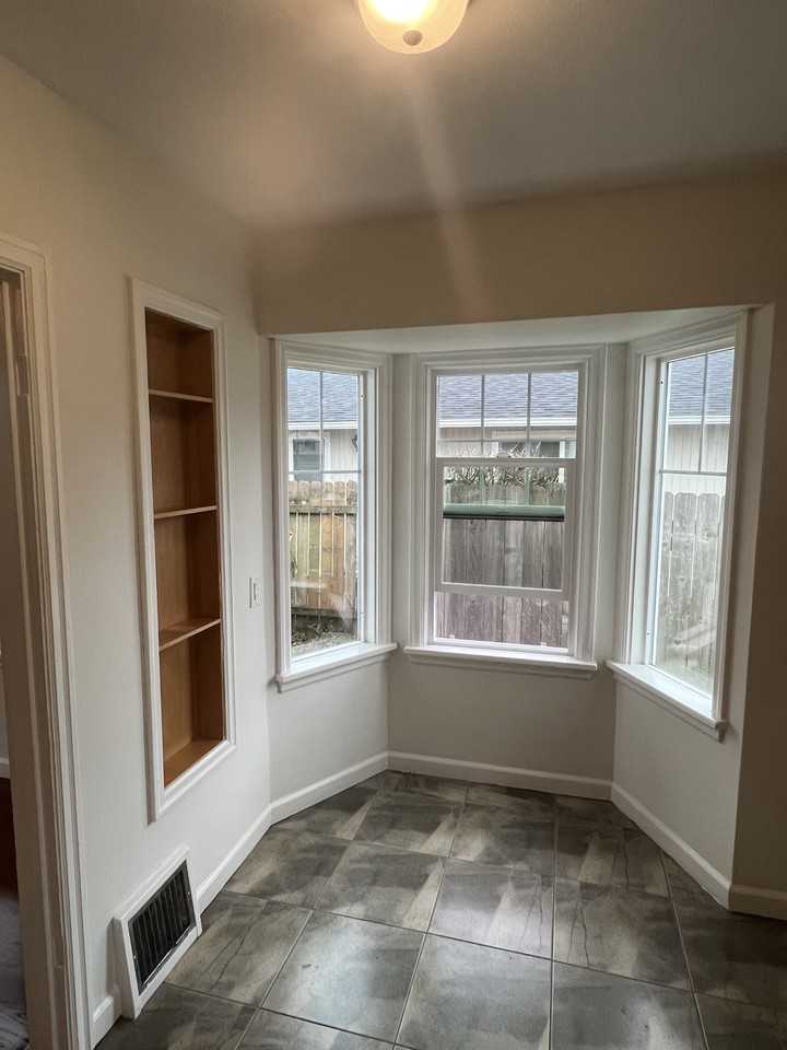 2715 O Street #NA - Photo 7 of 12