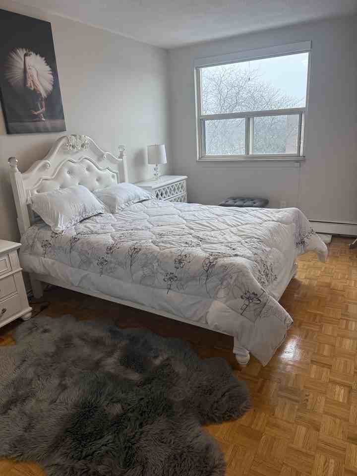 39 Leaside Drive #602 - Photo 3 of 9