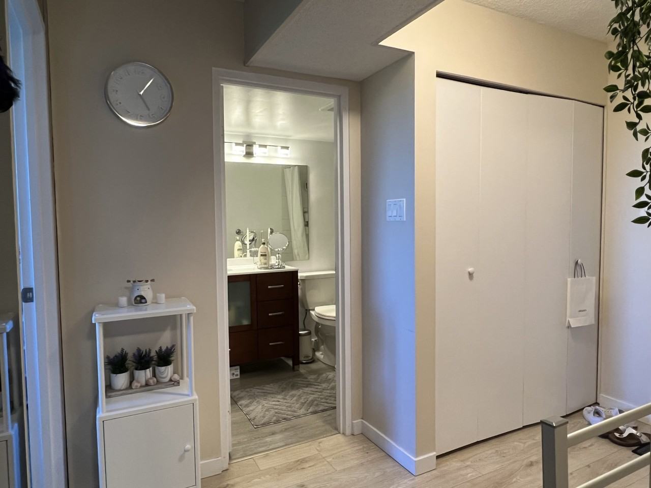 2008 Fullerton Avenue #1907 - Photo 4 of 11