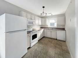 featured image of 414 West 4th Street