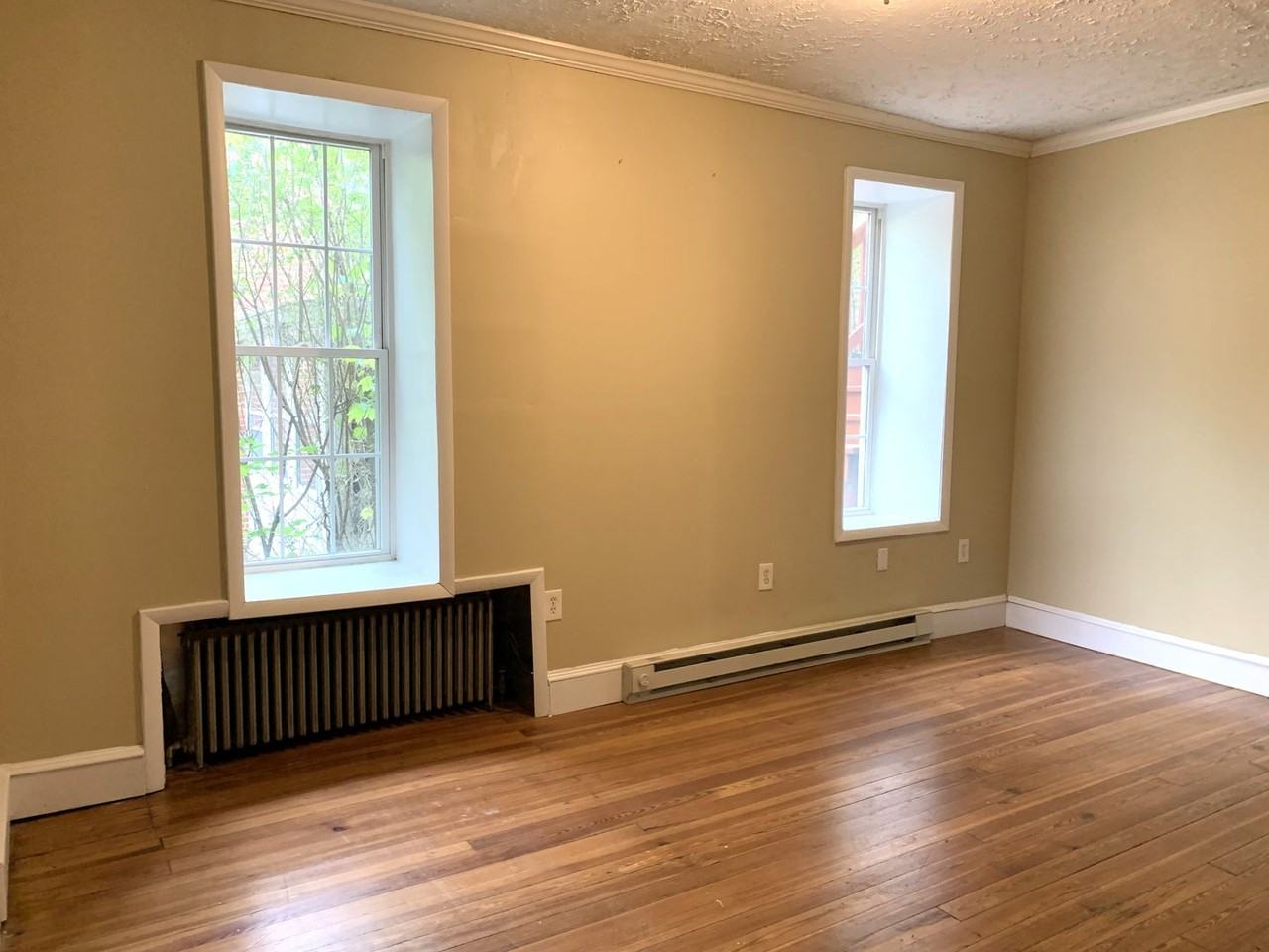 221 Philadelphia Avenue - Photo 7 of 33