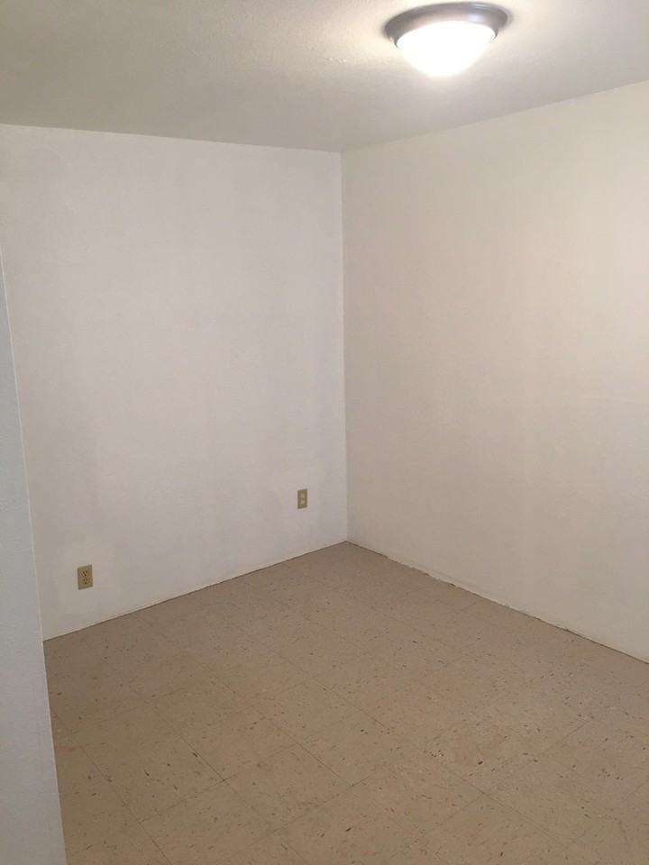 2330 Oak Avenue - Photo 4 of 4