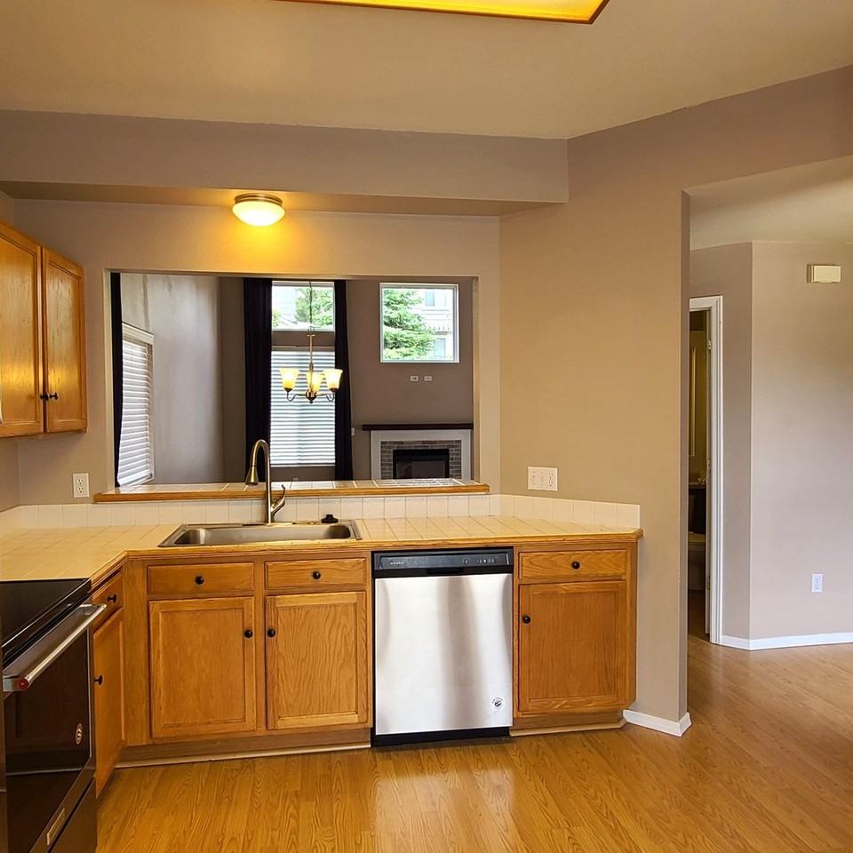 8123 Radcliff Drive - Photo 3 of 50