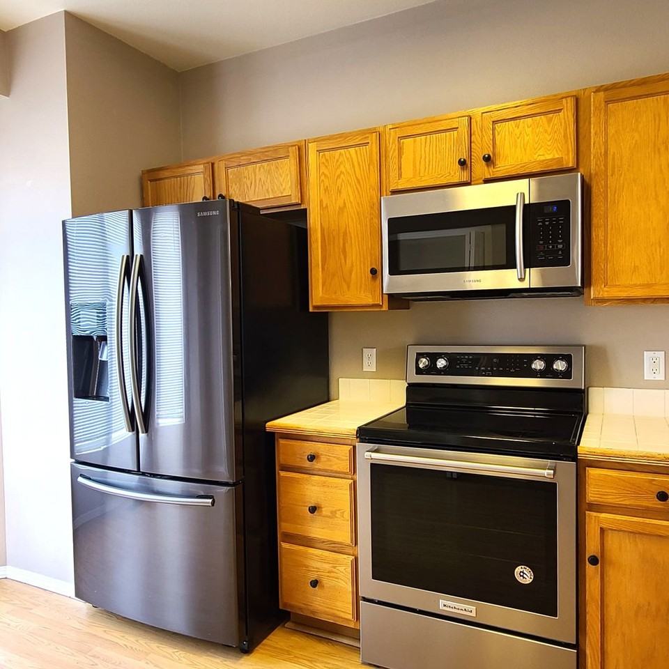 8123 Radcliff Drive - Photo 5 of 50