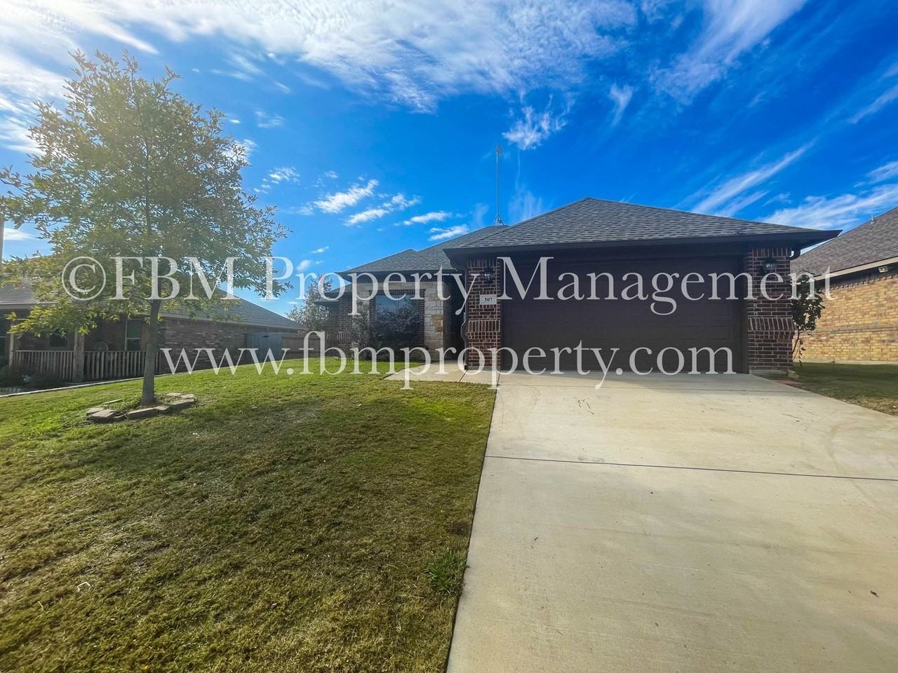 307 Centennial Avenue - Photo 2 of 19