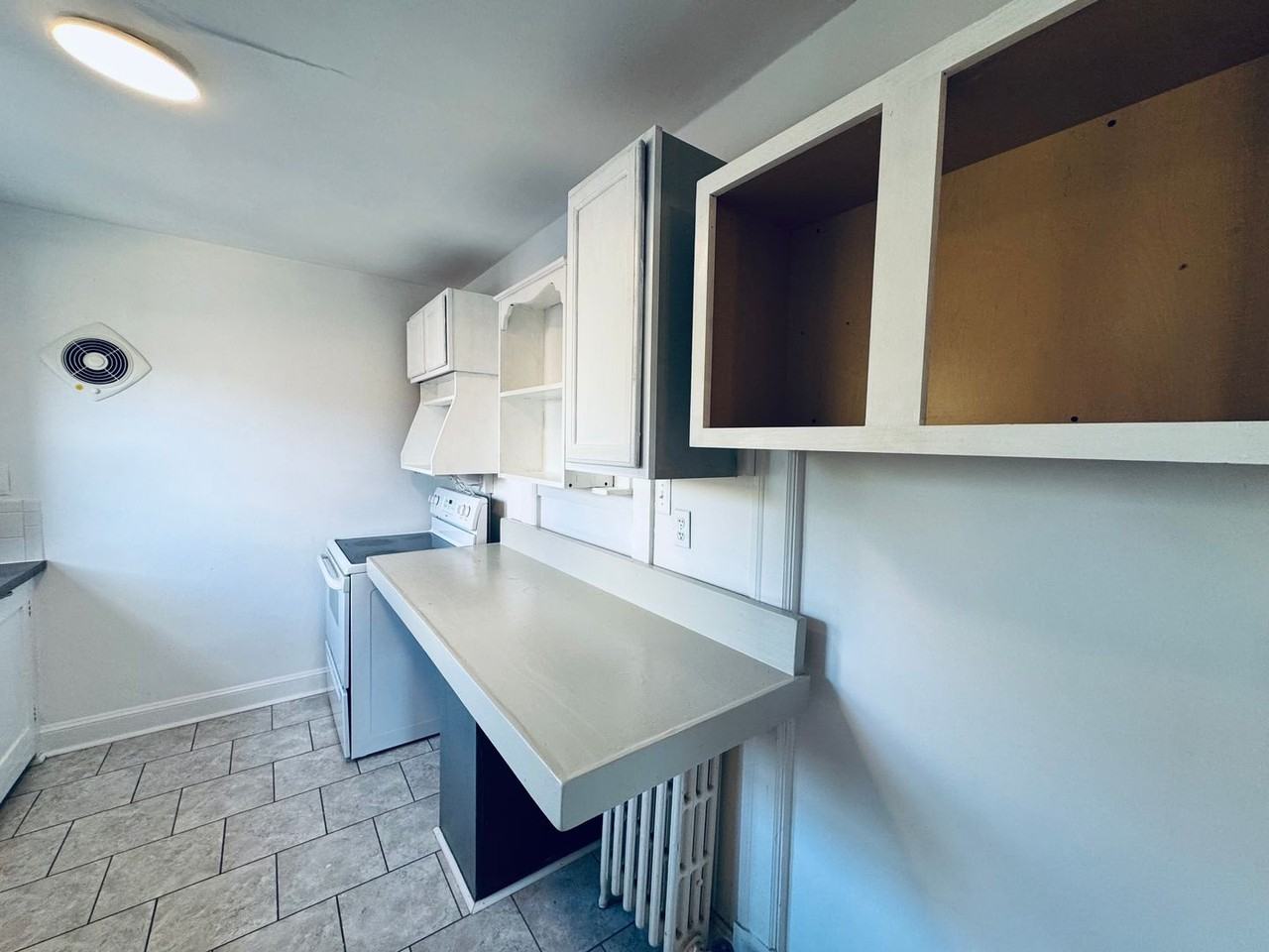 1104 Toledo Avenue - Photo 5 of 13