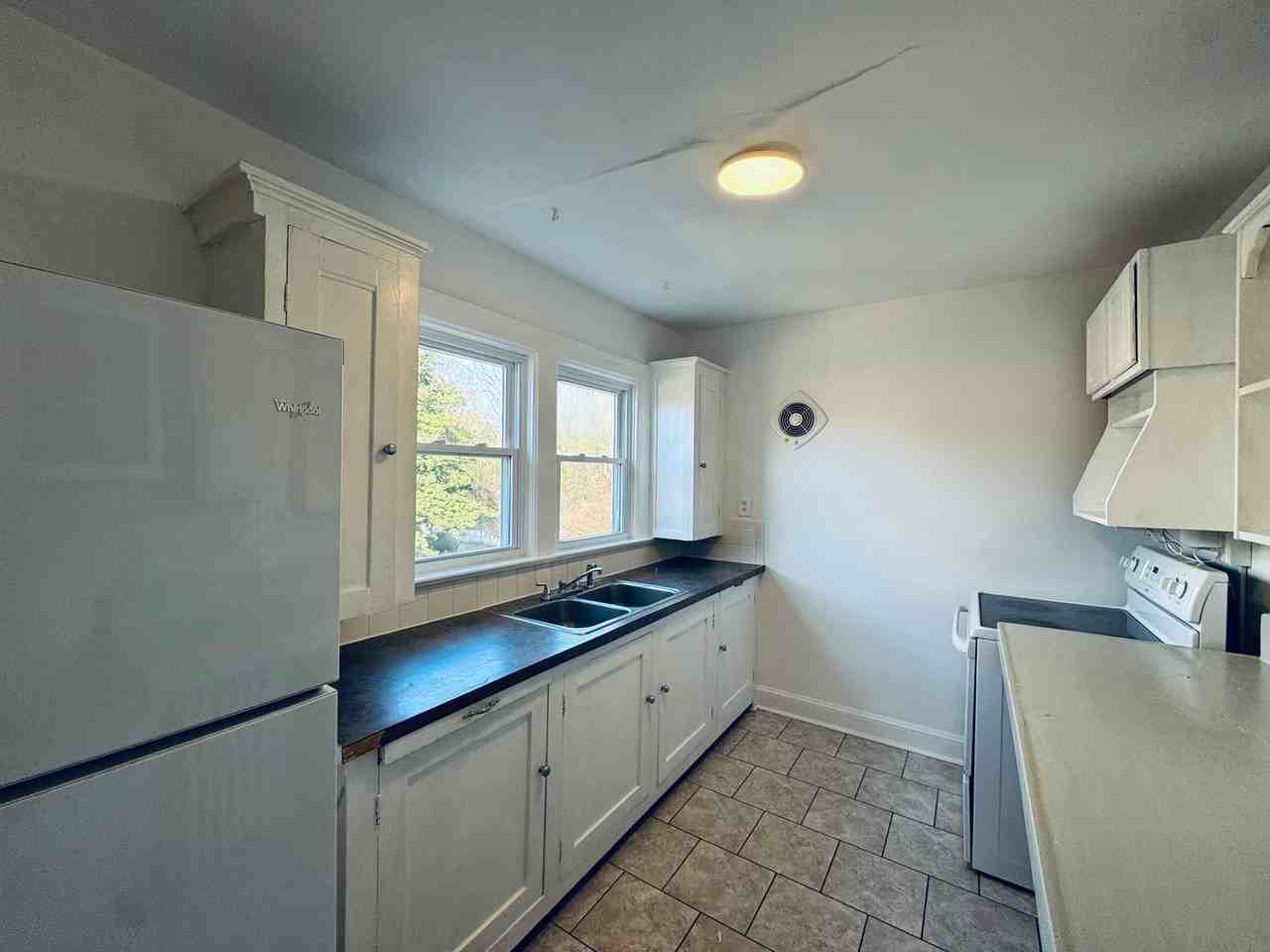 1104 Toledo Avenue - Photo 6 of 13