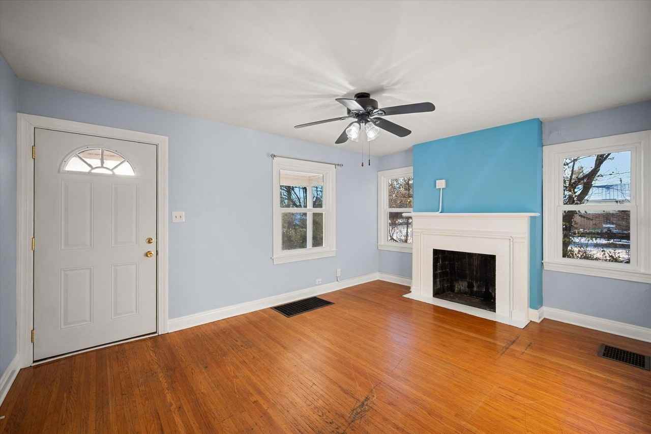 3804 Billtown Road - Photo 7 of 32