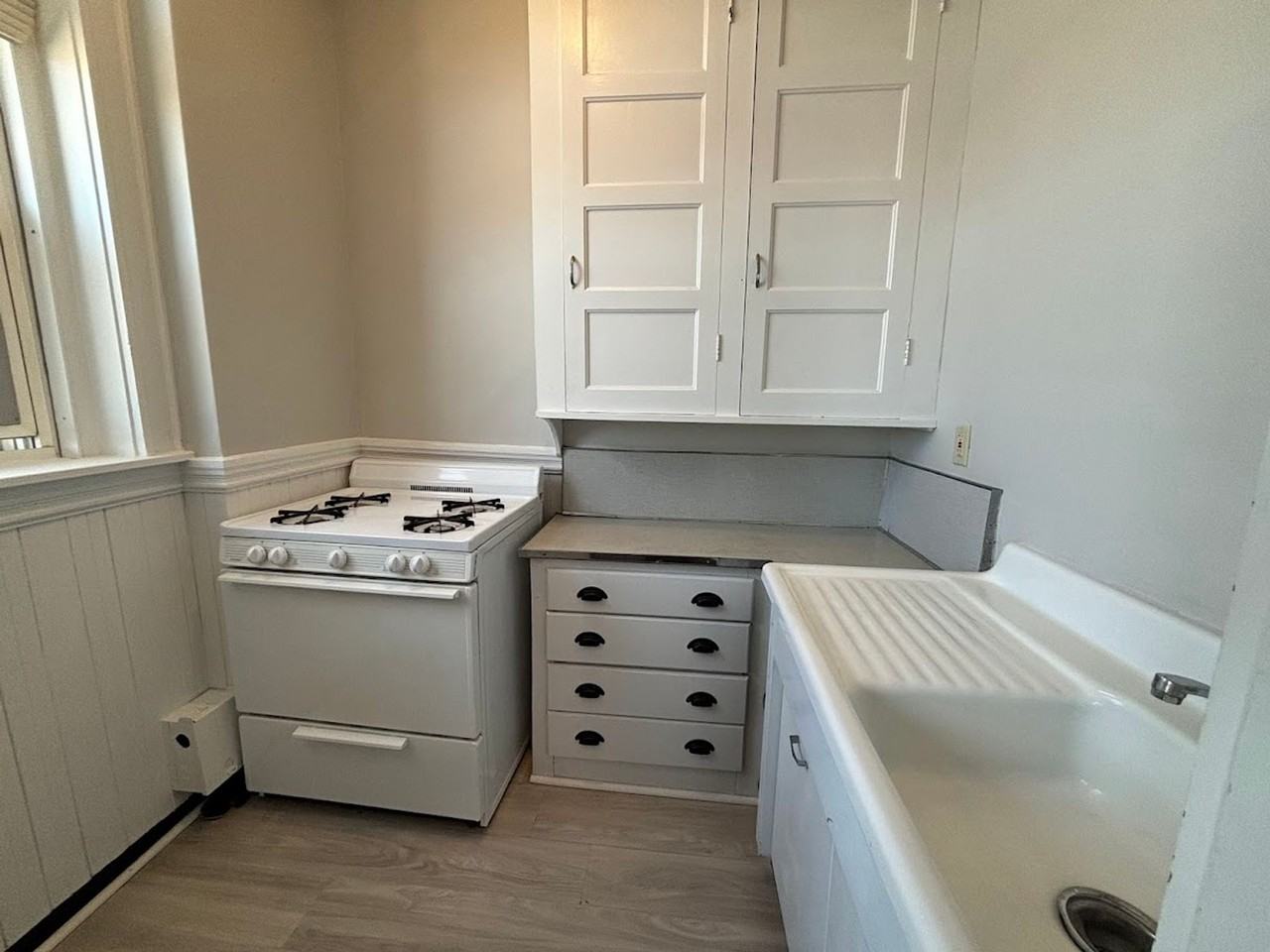 Historic 1 Harbor St - Photo 7 of 10