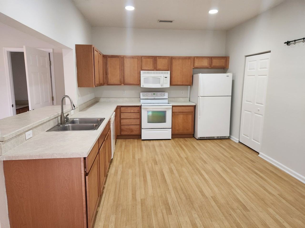 1991 Yellowfin Drive - Photo 7 of 16