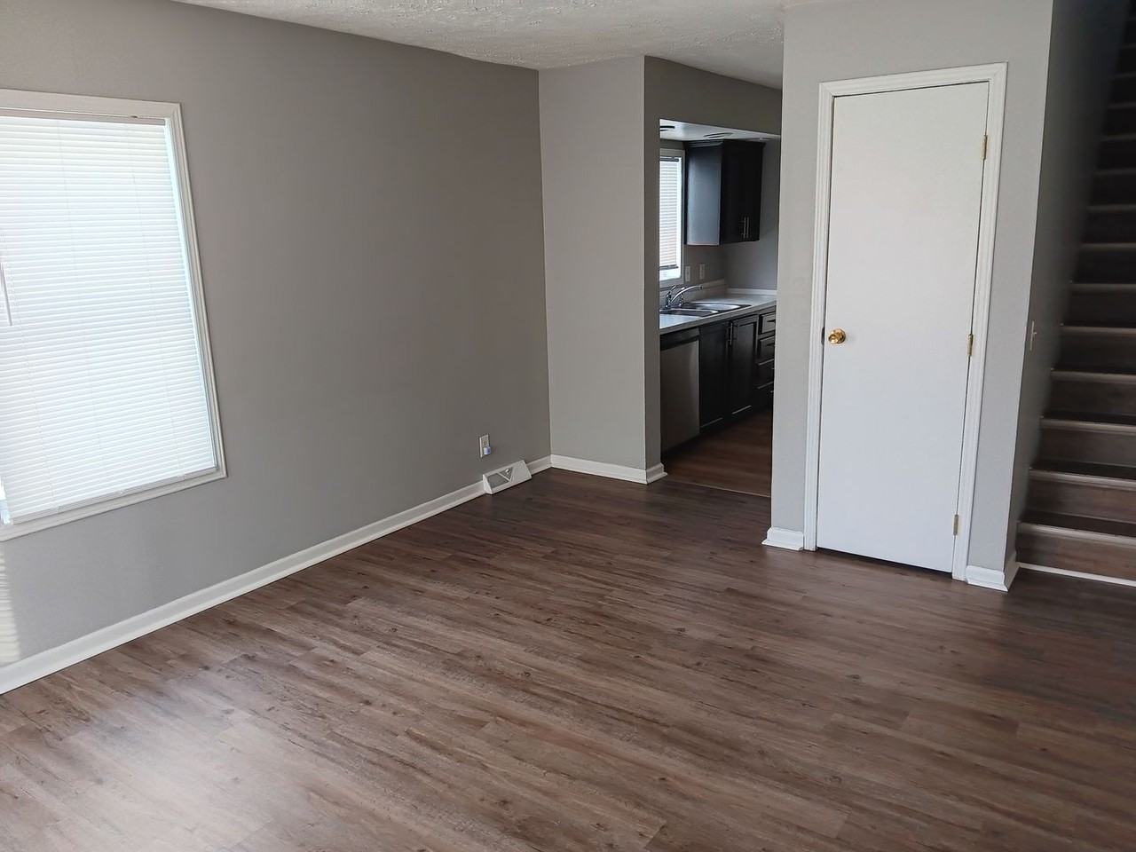 514 S Wittenberg Ave - Photo 2 of 21