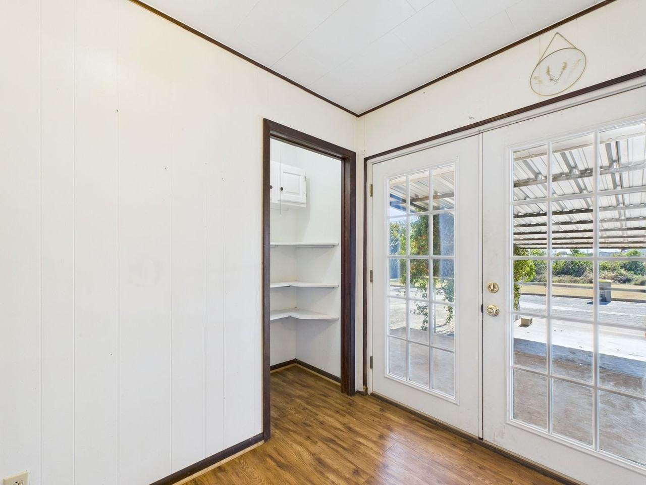 126 Northwest Drive - Photo 2 of 16