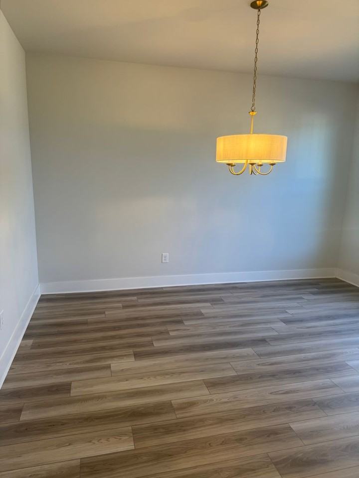 241 Woodhouse Way - Photo 3 of 24