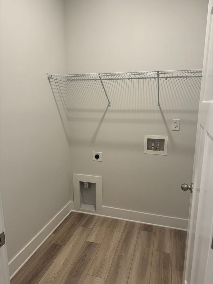 241 Woodhouse Way - Photo 5 of 24