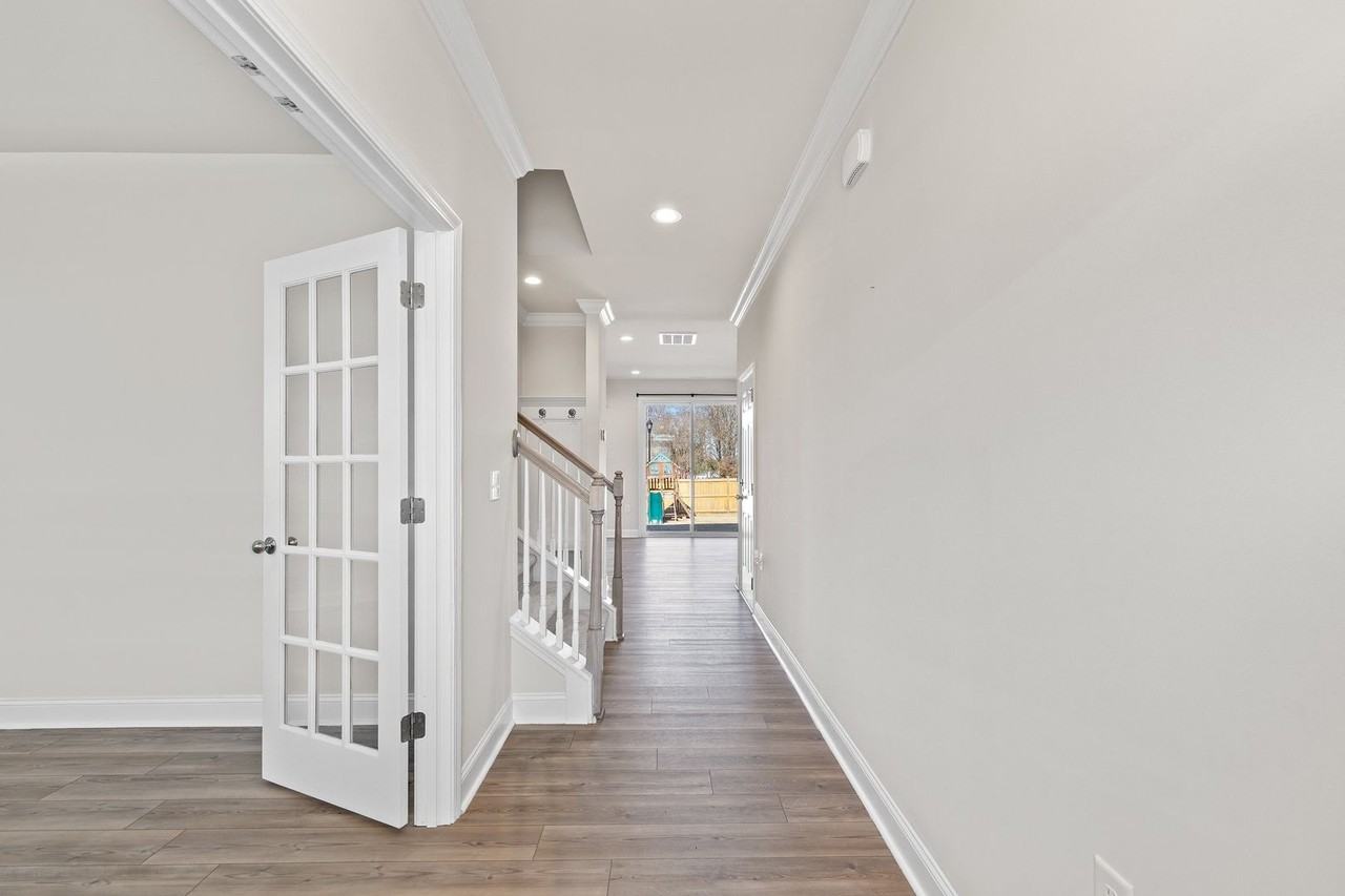 1544 Silver Elm Ln - Photo 7 of 44