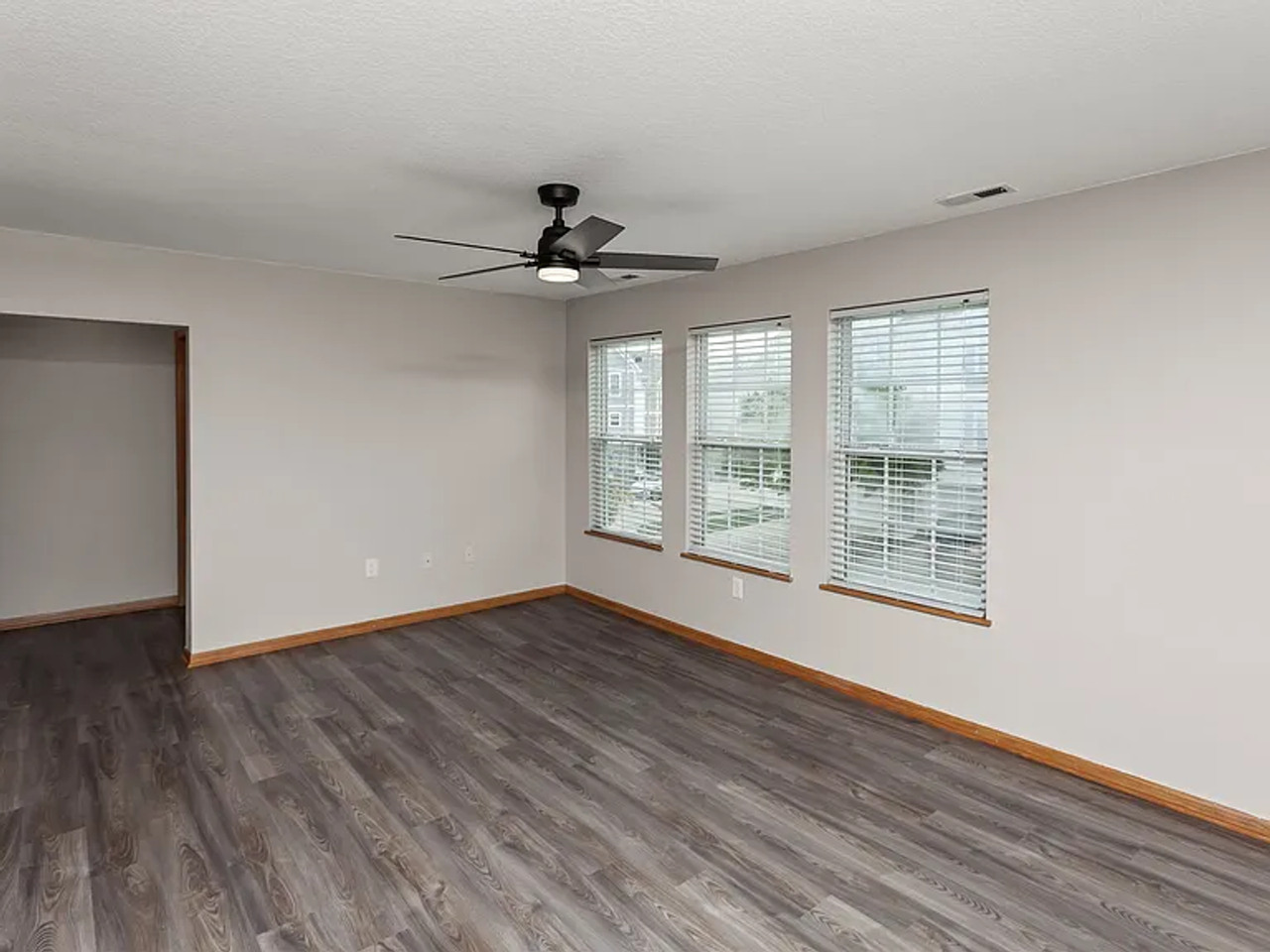 3112 Southwest Sharmin Lane - Photo 6 of 22