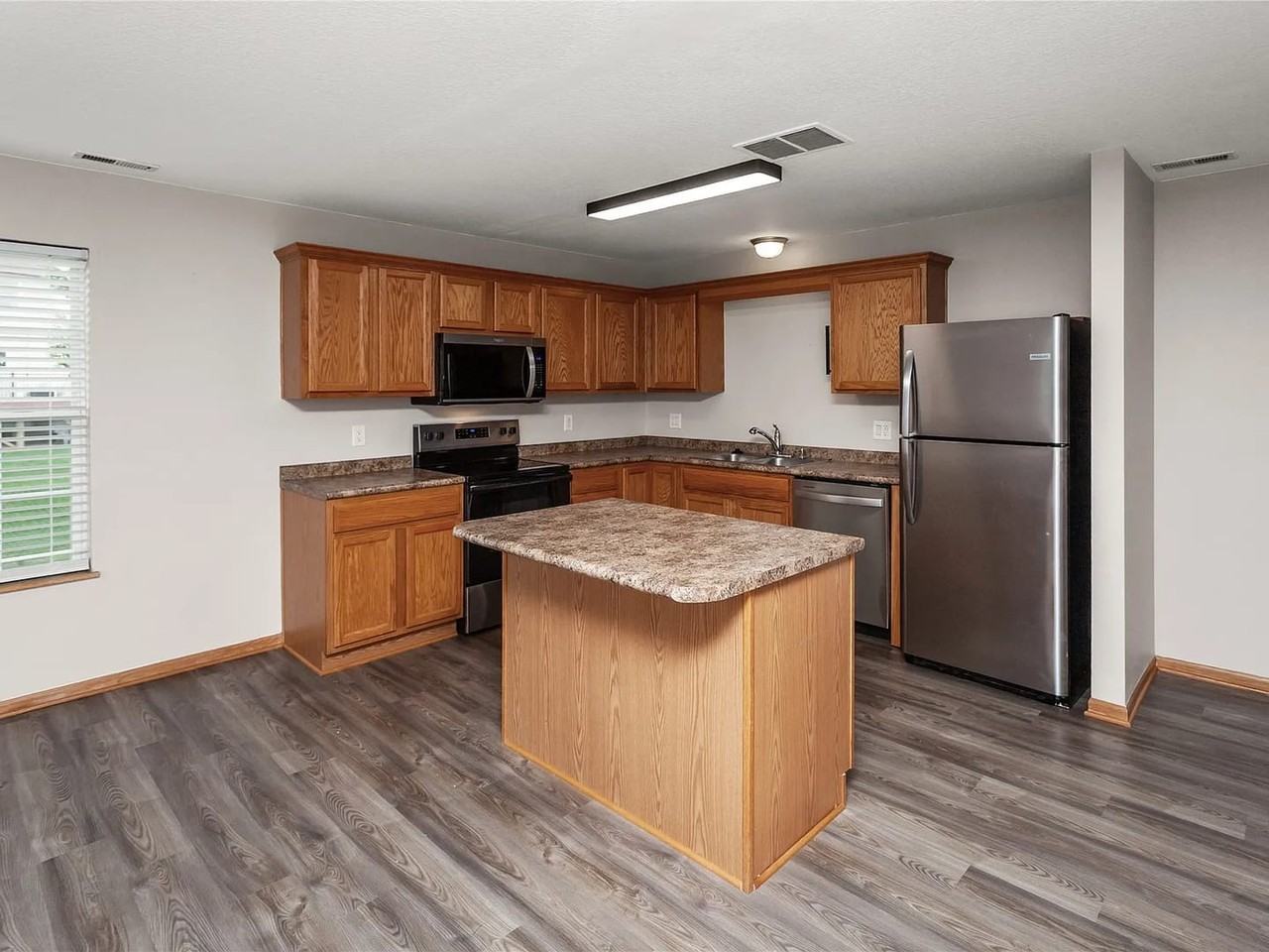 3112 Southwest Sharmin Lane - Photo 7 of 22