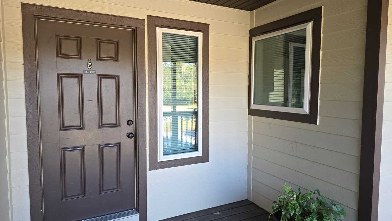 16202 Sandalwood Dr - Photo 2 of 27