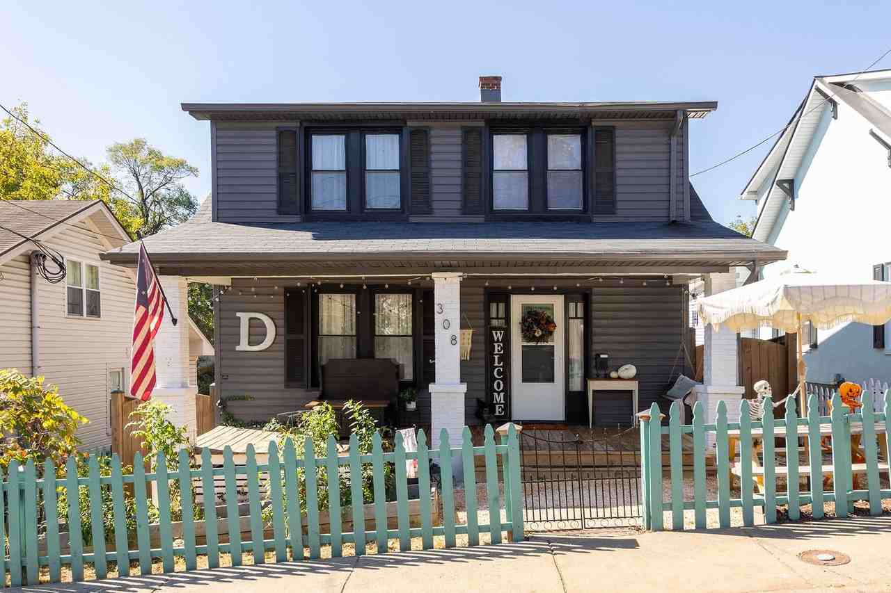 308 West Main Street - Photo 2 of 35