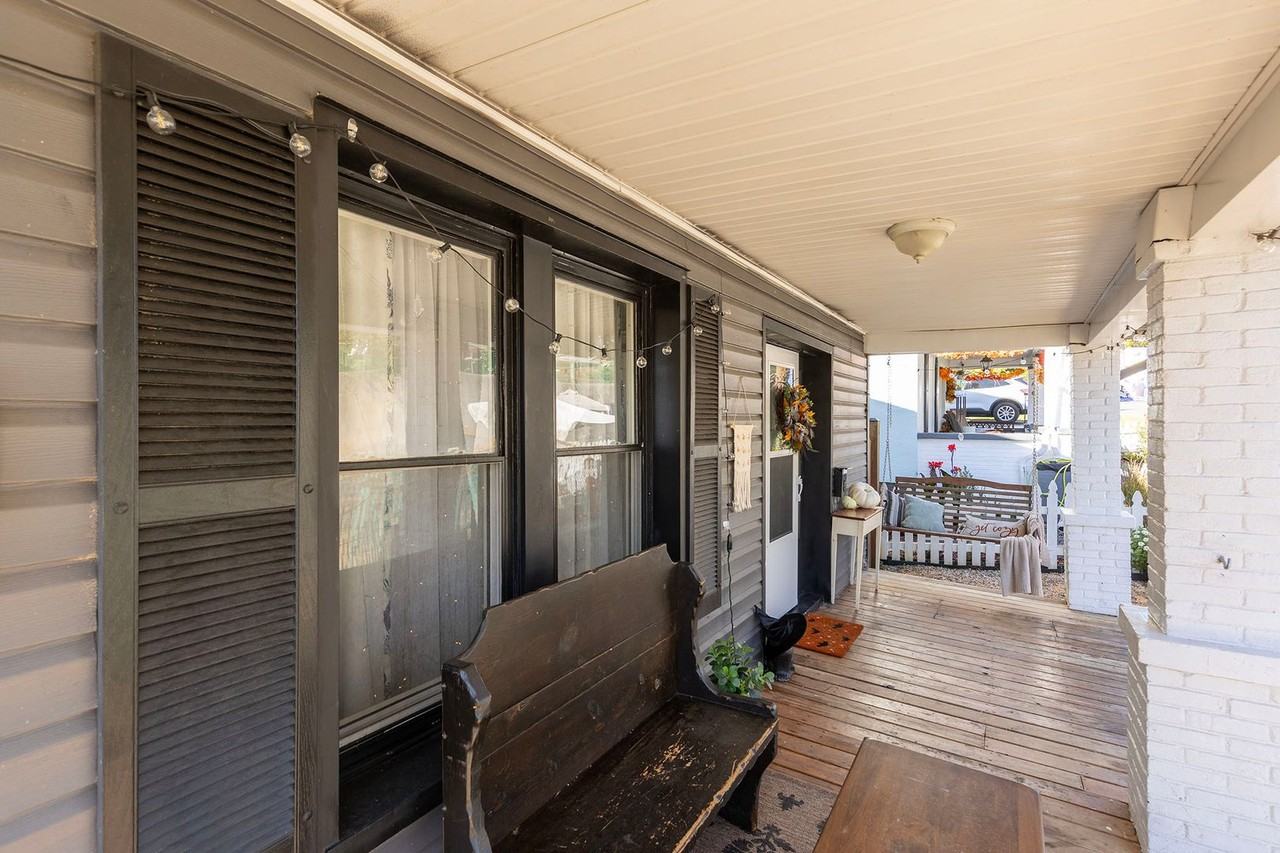 308 West Main Street - Photo 6 of 35