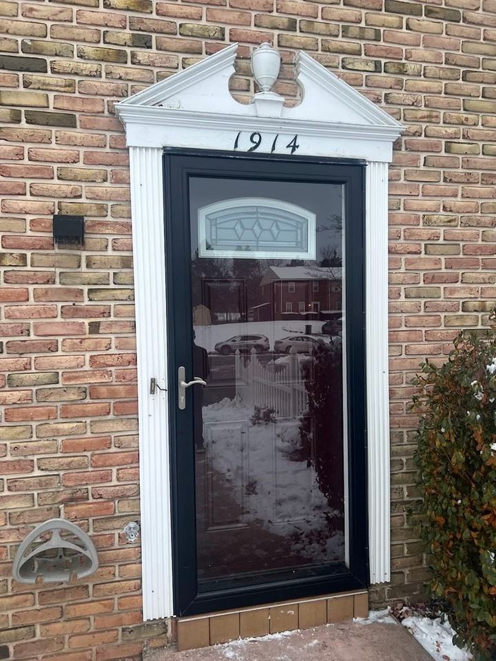 1914 Andre Court - Photo 2 of 18