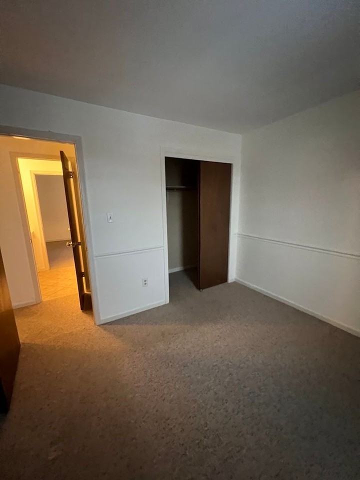 1914 Andre Court - Photo 6 of 18