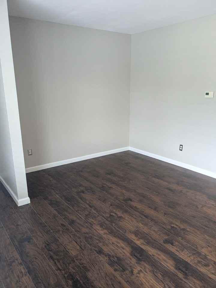 Crestview Estates 1 bedroom 1 bath lower level - Photo 6 of 10