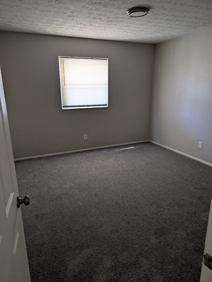 3465 Courtright Lane #3465 - Photo 6 of 8