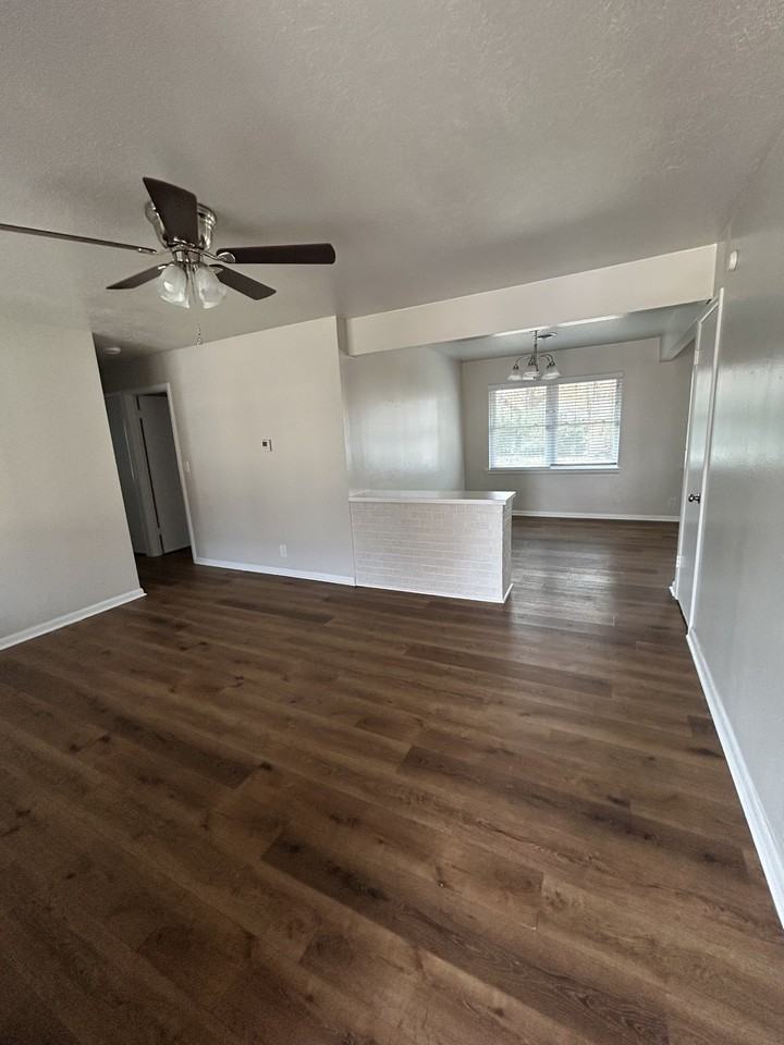 324 Barbour Avenue #1 - Photo 5 of 15