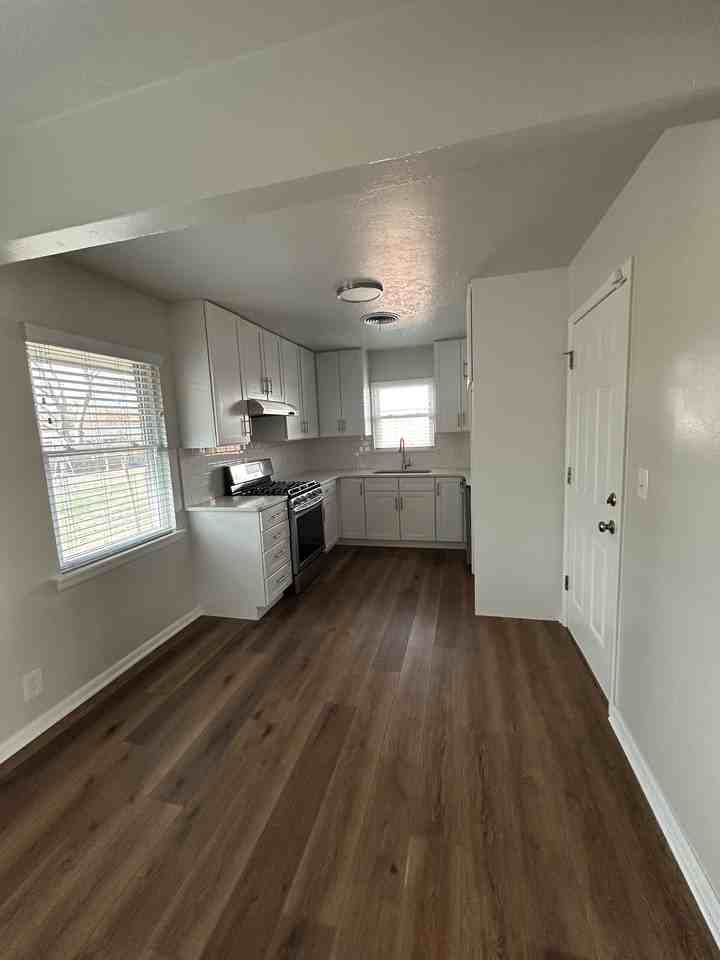 324 Barbour Avenue #1 - Photo 6 of 15