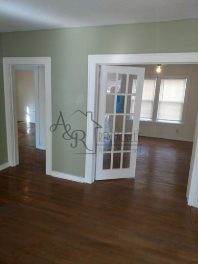 904 South Locust Street #1 - Photo 3 of 11