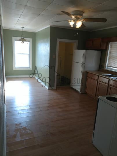 904 South Locust Street #1 - Photo 4 of 11