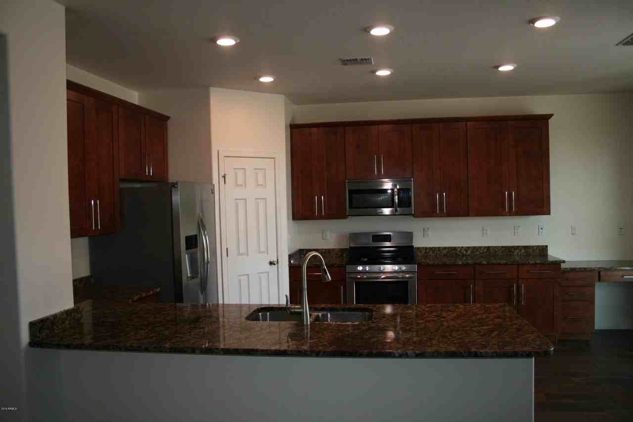 10765 West Bronco Trail - Photo 6 of 33