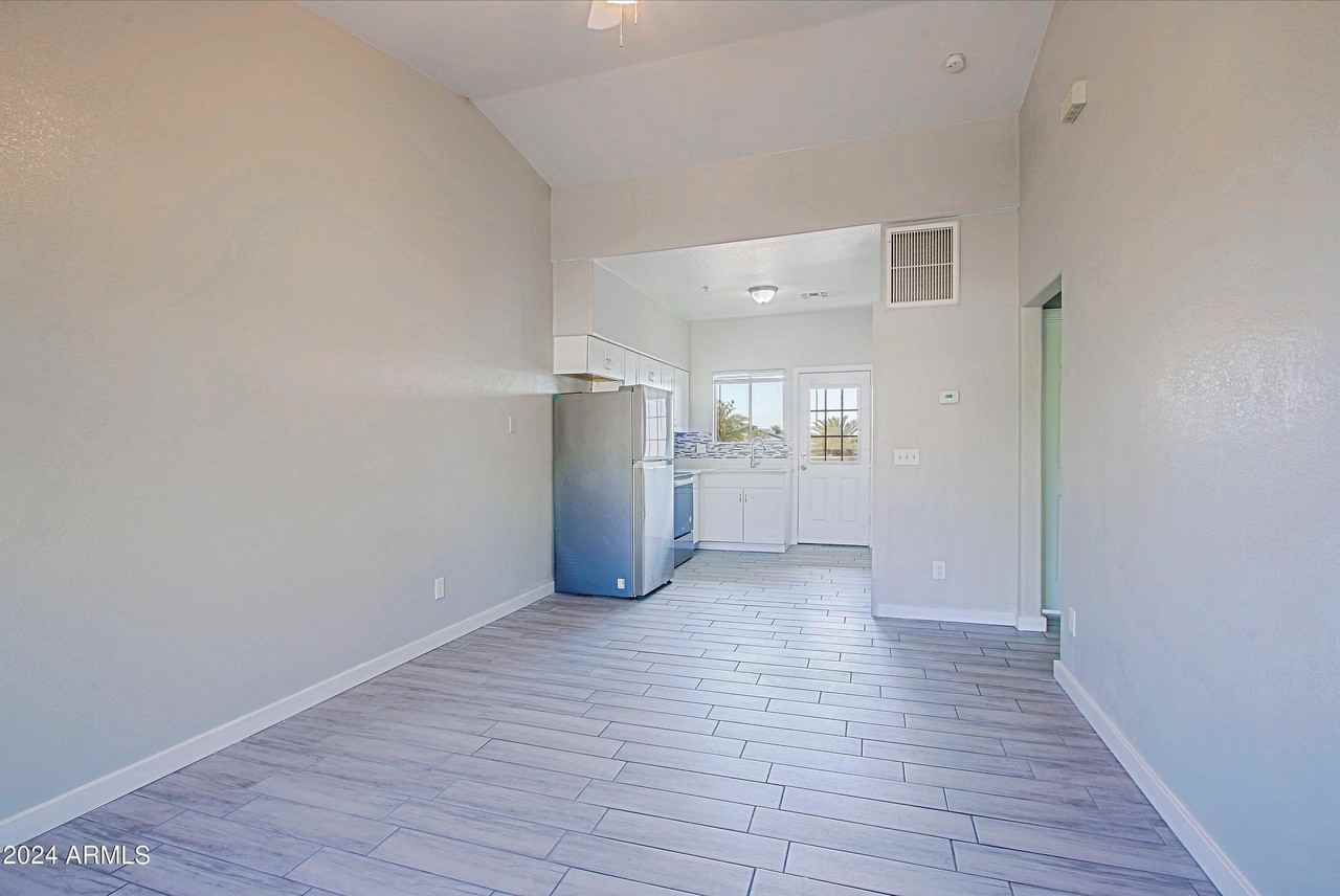 1614 W Purdue Ave Unit 202 #202 - Photo 4 of 8