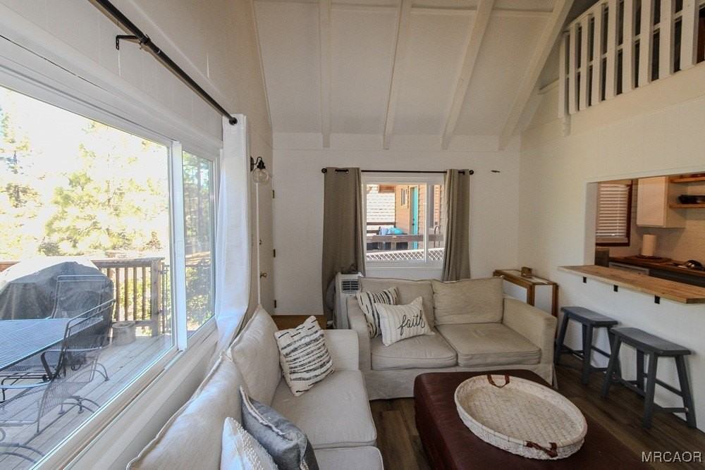 131 W Mojave Blvd - Photo 6 of 32