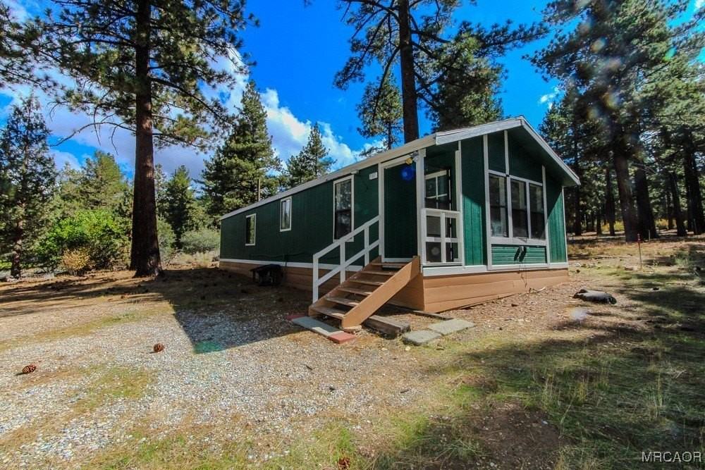 1197 Mitchell Ln - Photo 2 of 32