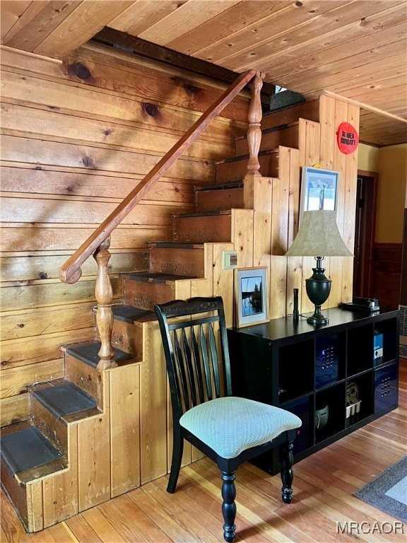 840 Elm St - Photo 3 of 5