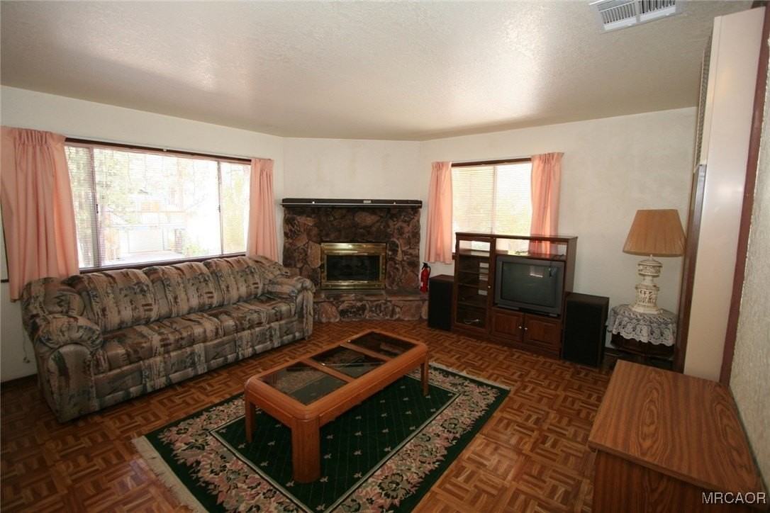 441 W Aeroplane Blvd - Photo 6 of 20