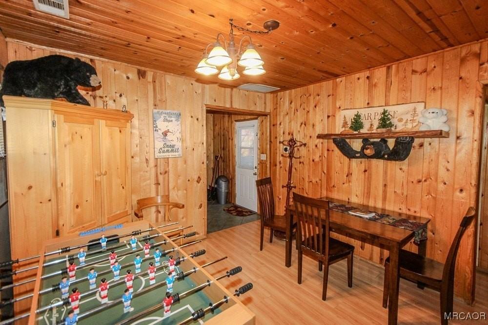 527 Wanita Ln - Photo 2 of 33