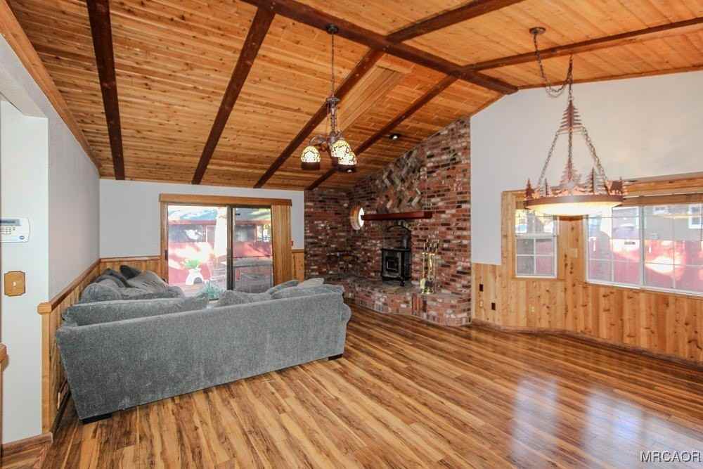 401 E Lane - Photo 2 of 39