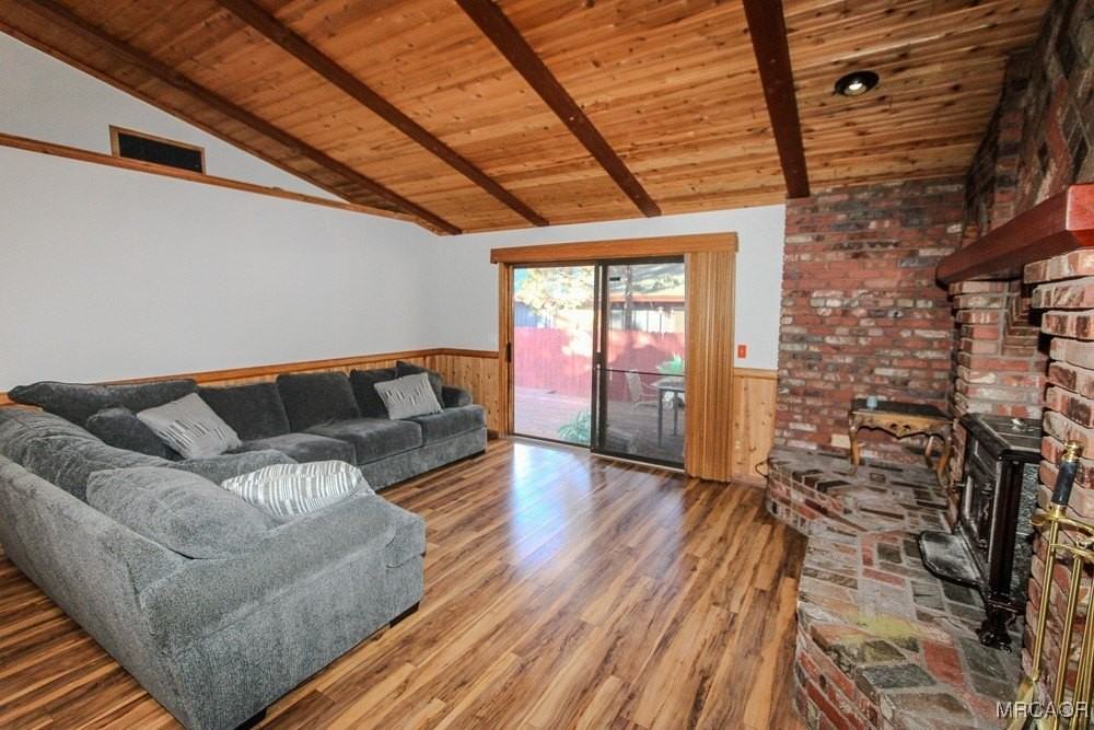 401 E Lane - Photo 4 of 39